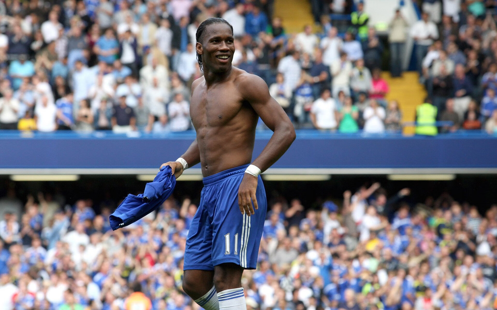 水球攻防转换中立代表队A节奏明快，水球犯规区